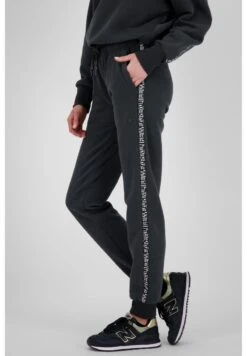 MONA - Jogginghose - Moonless 9 MONA - Jogginghose - Moonless -Alife & Kickin 71564fcf279c42c7af01d58402037970