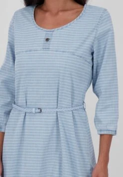 DOROAK DNM B - Jeanskleid - Light Denim 9 DOROAK DNM B - Jeanskleid - Light Denim -Alife & Kickin af877d58df1643a7bb344ae517eee168